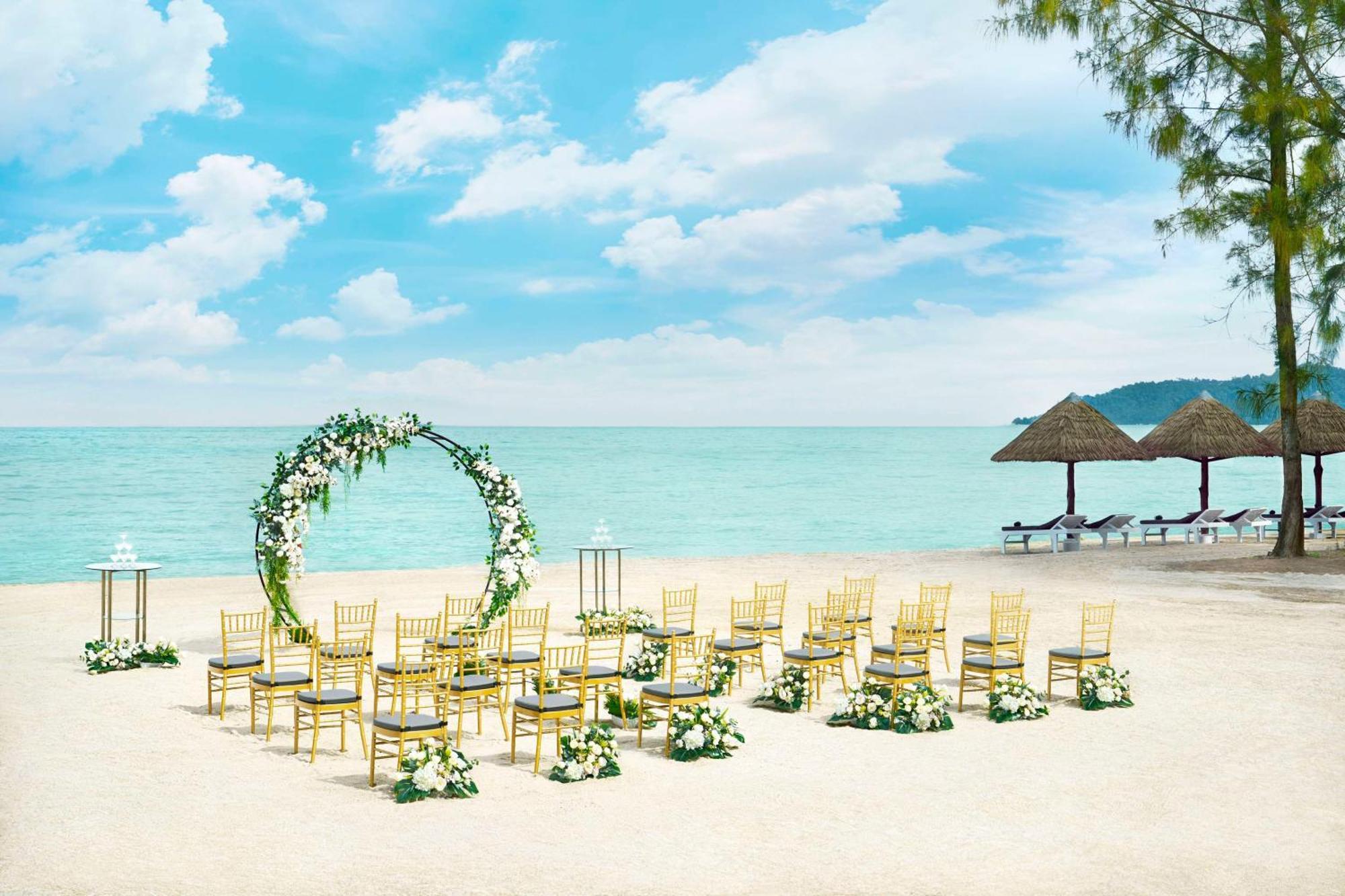 Doubletree By Hilton Damai Laut Hotel Lumut Kültér fotó