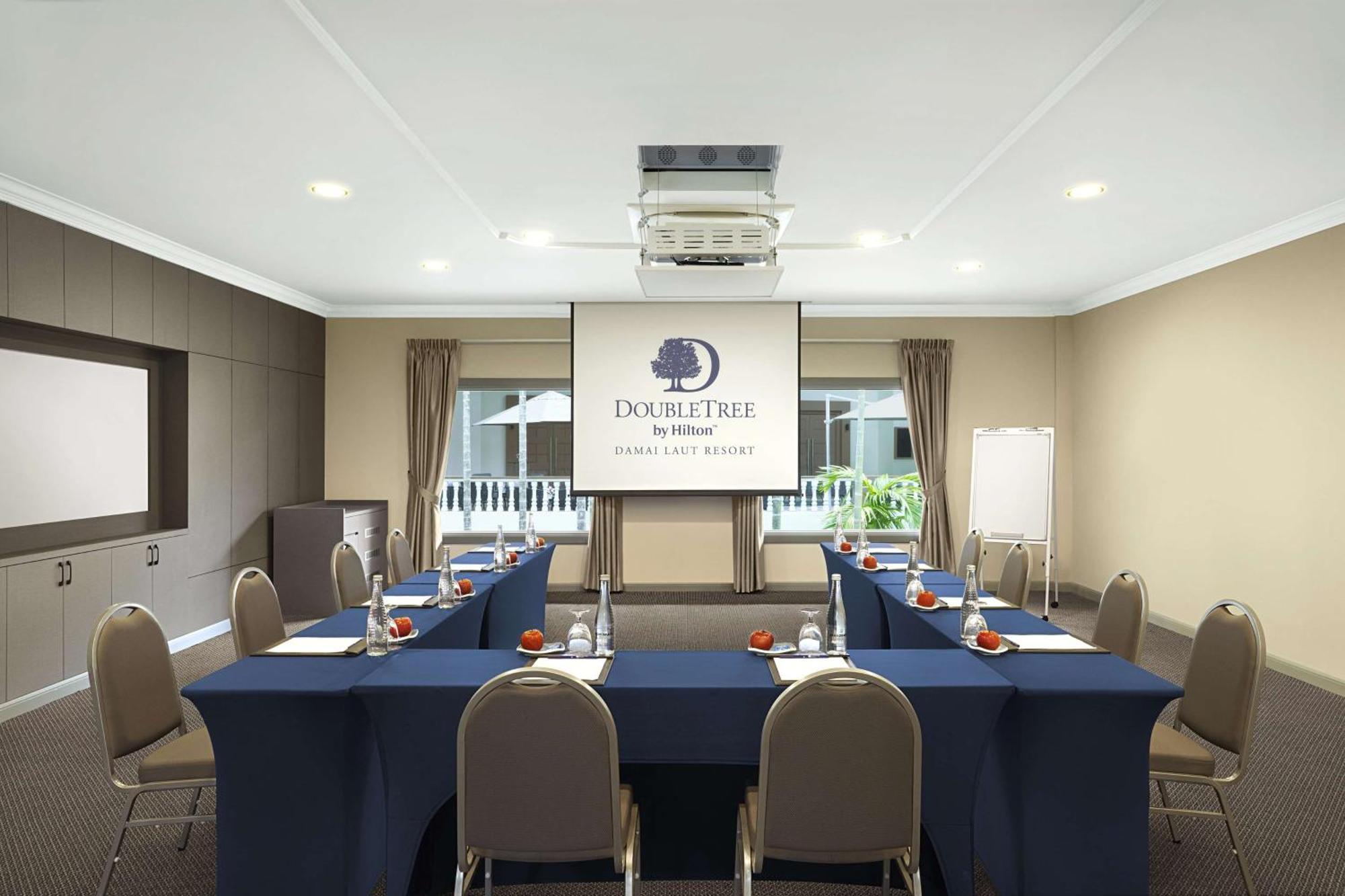 Doubletree By Hilton Damai Laut Hotel Lumut Kültér fotó
