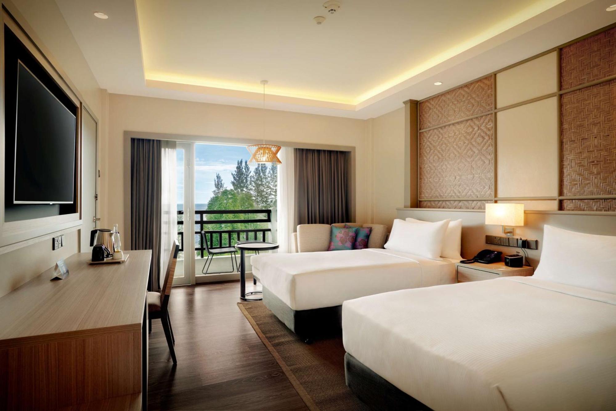 Doubletree By Hilton Damai Laut Hotel Lumut Kültér fotó