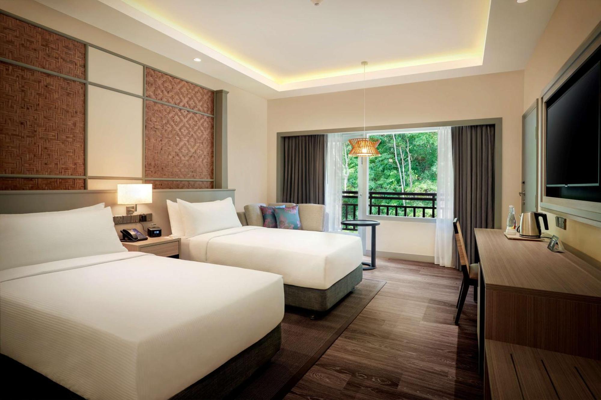 Doubletree By Hilton Damai Laut Hotel Lumut Kültér fotó
