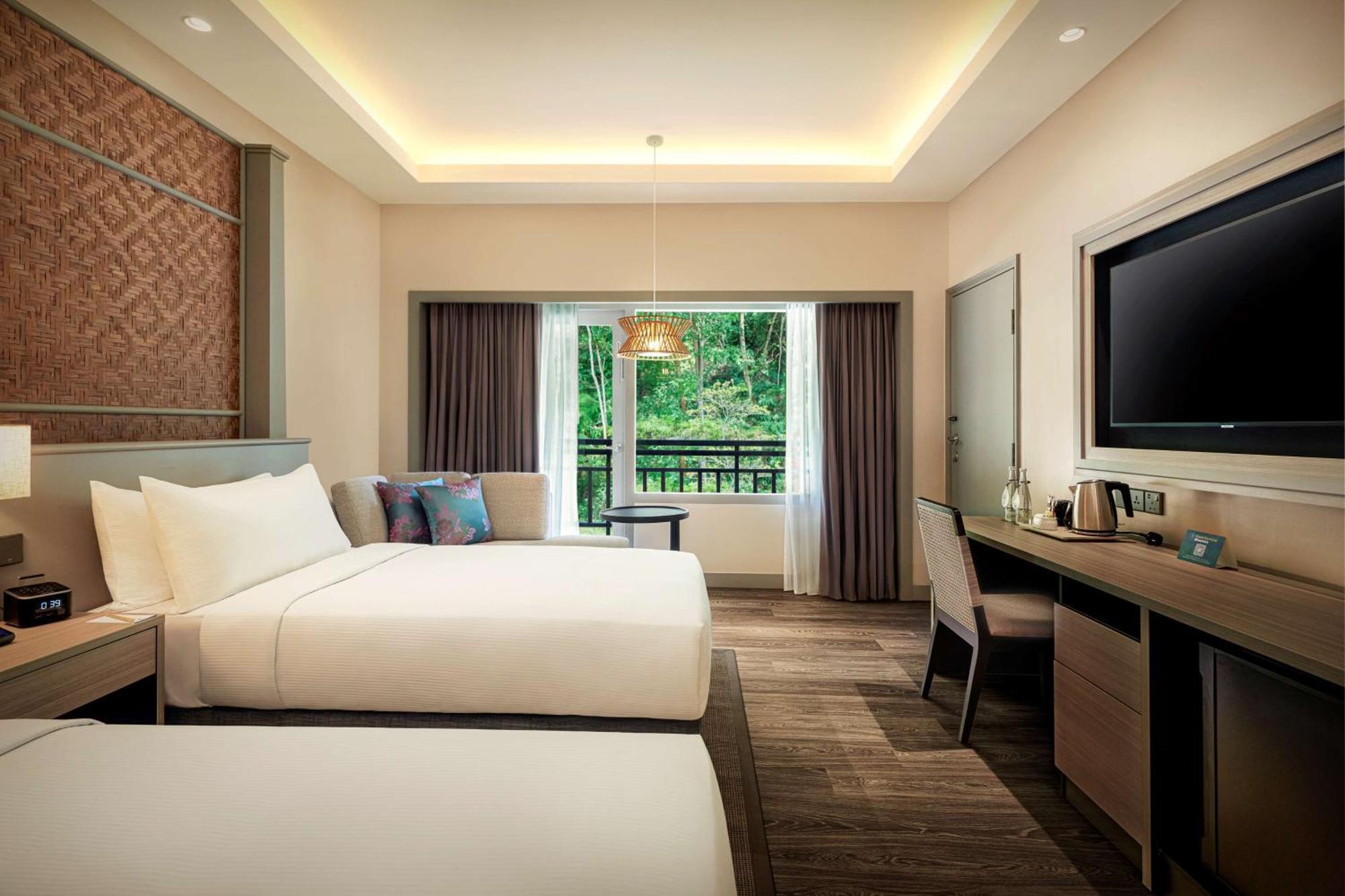Doubletree By Hilton Damai Laut Hotel Lumut Kültér fotó