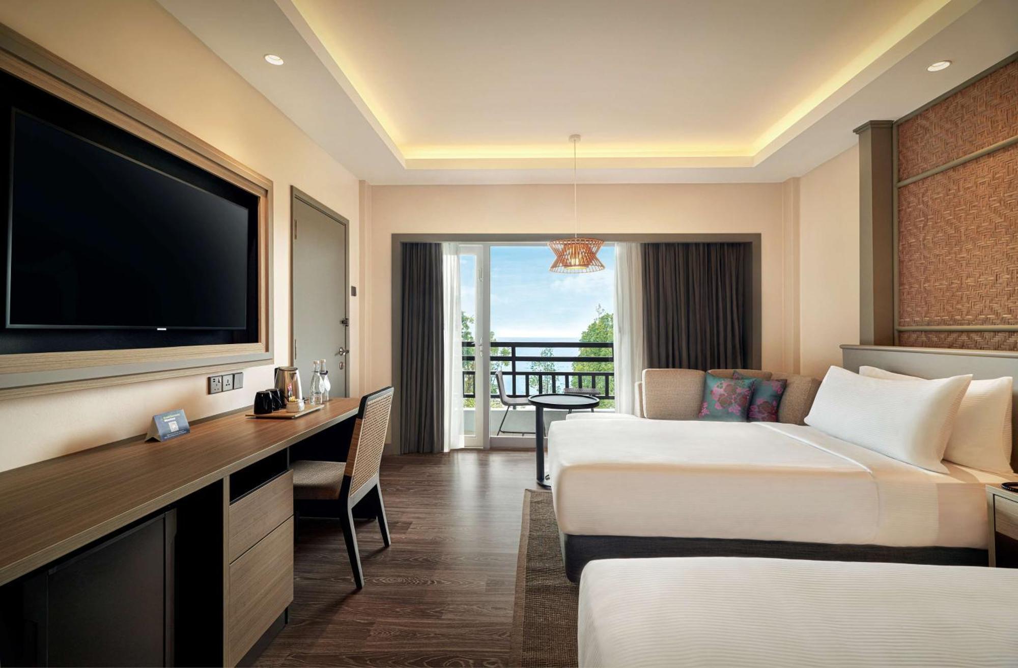 Doubletree By Hilton Damai Laut Hotel Lumut Kültér fotó