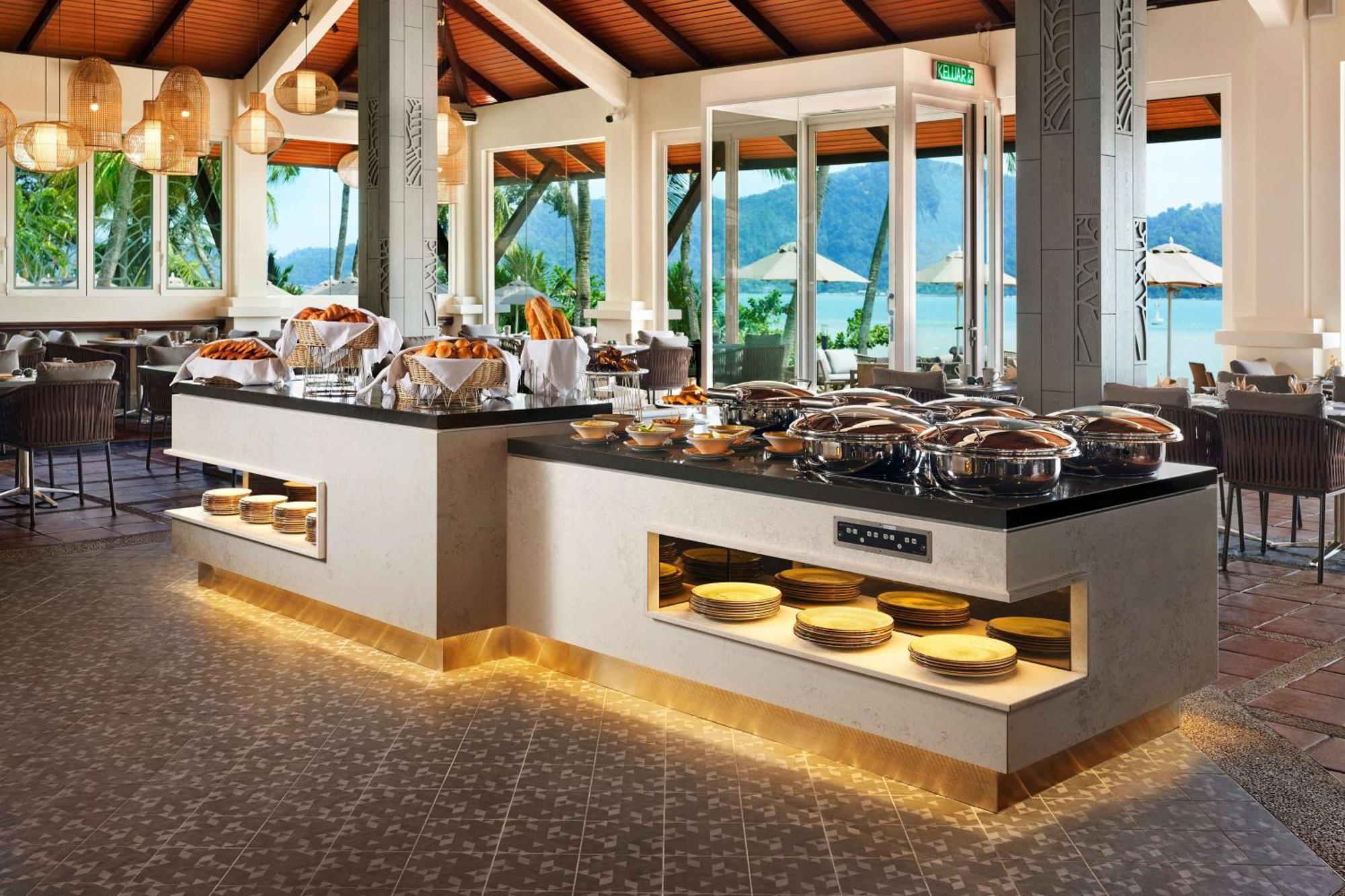 Doubletree By Hilton Damai Laut Hotel Lumut Kültér fotó