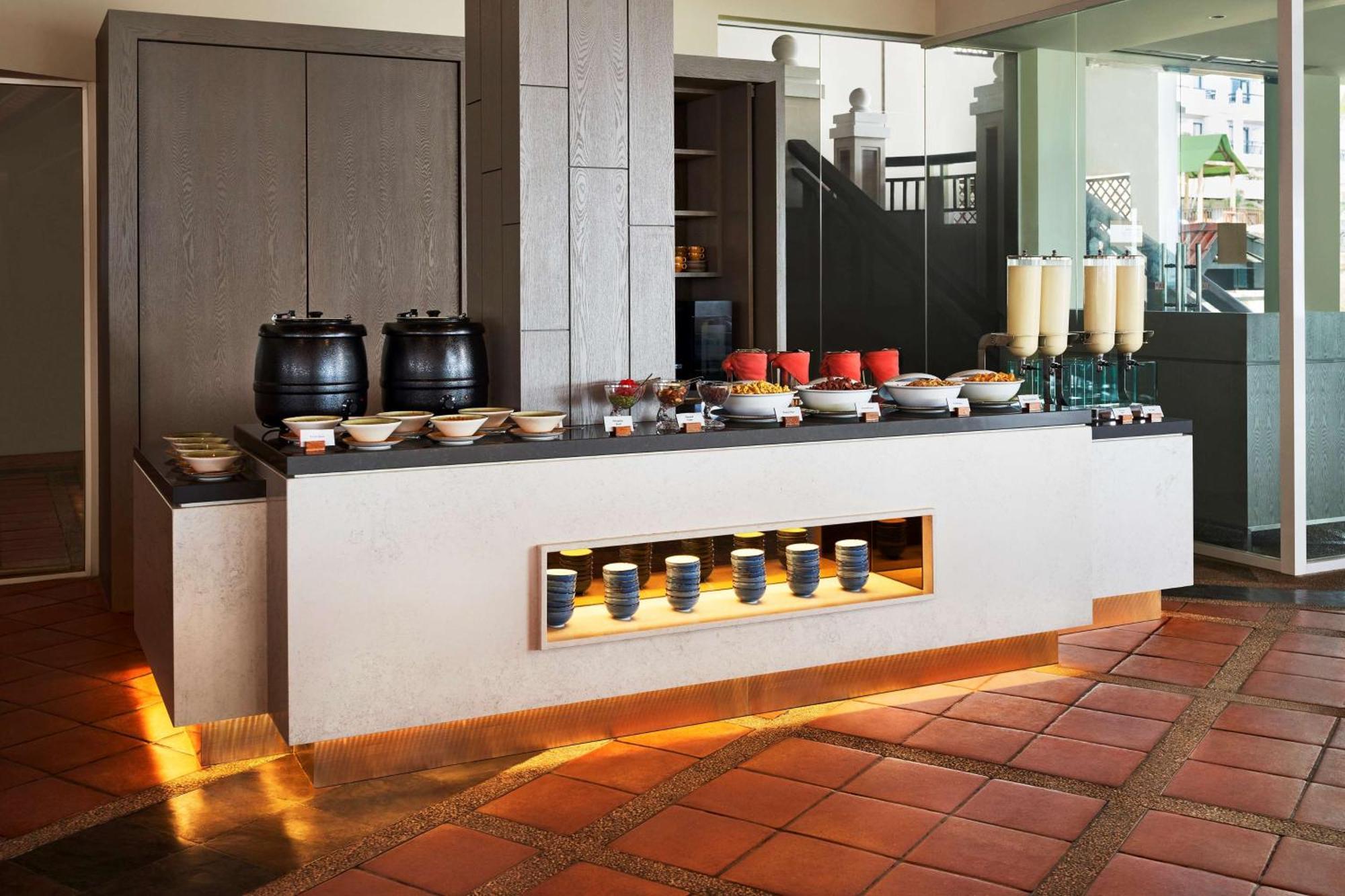Doubletree By Hilton Damai Laut Hotel Lumut Kültér fotó