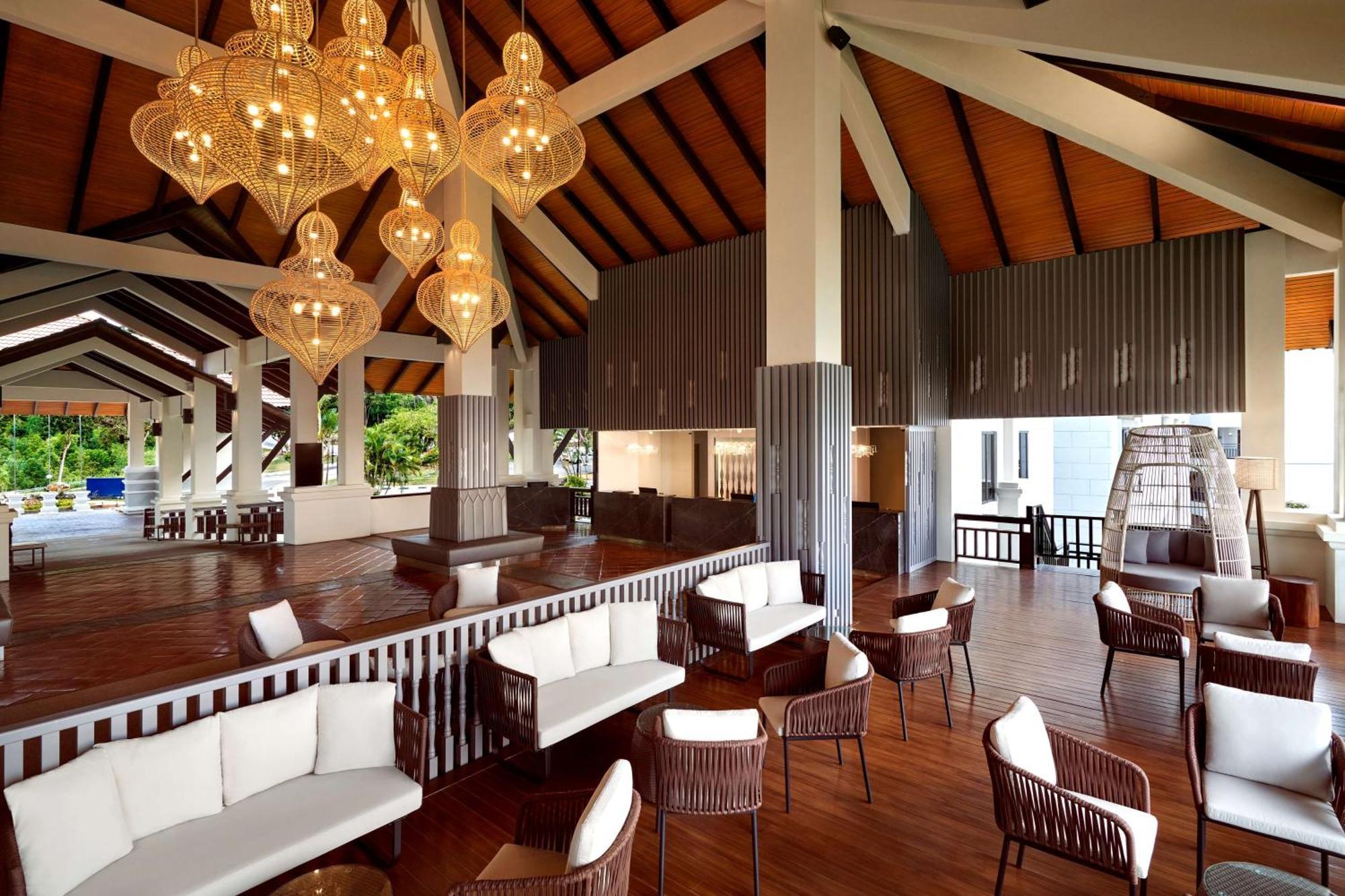 Doubletree By Hilton Damai Laut Hotel Lumut Kültér fotó
