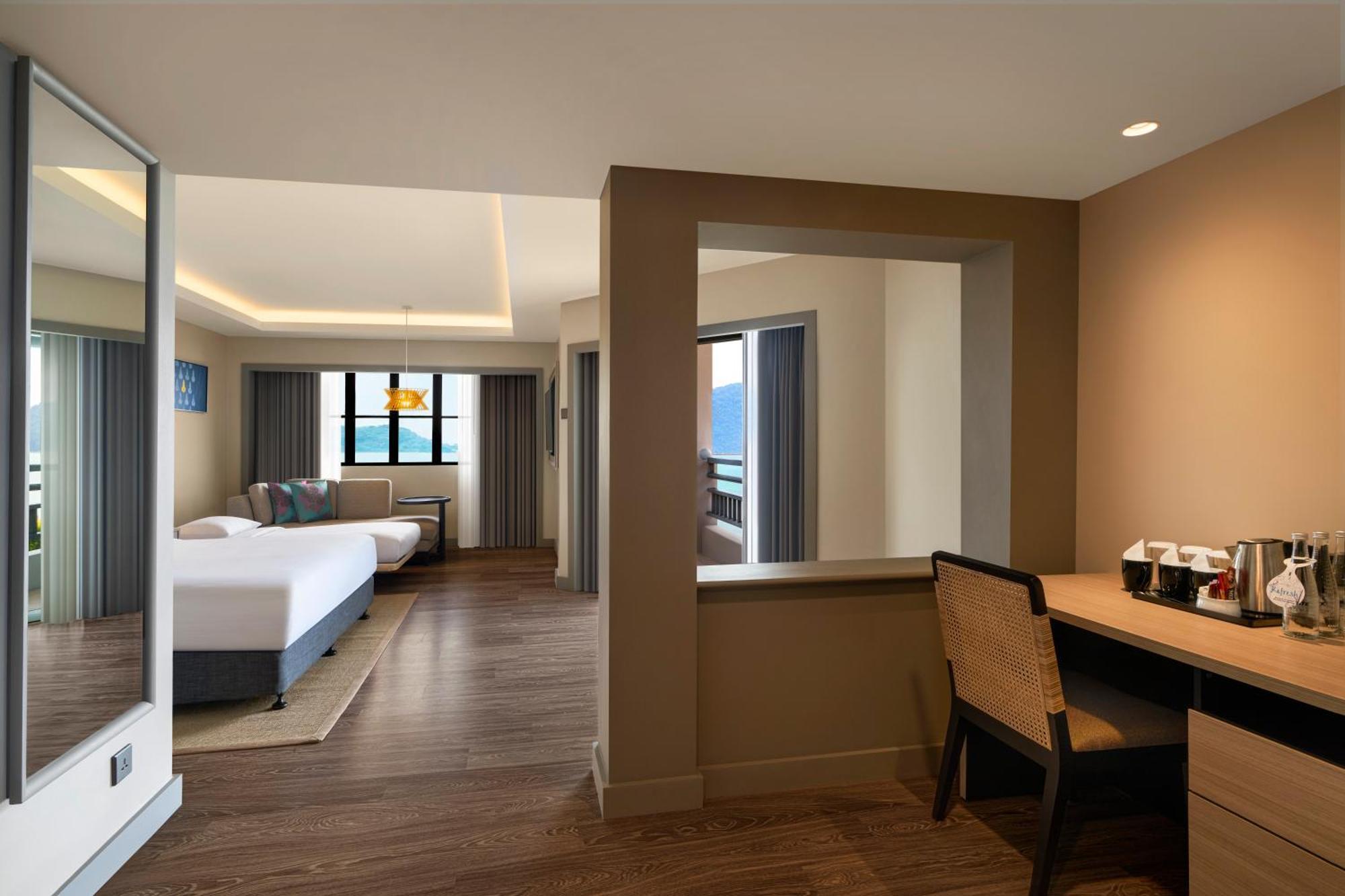 Doubletree By Hilton Damai Laut Hotel Lumut Kültér fotó