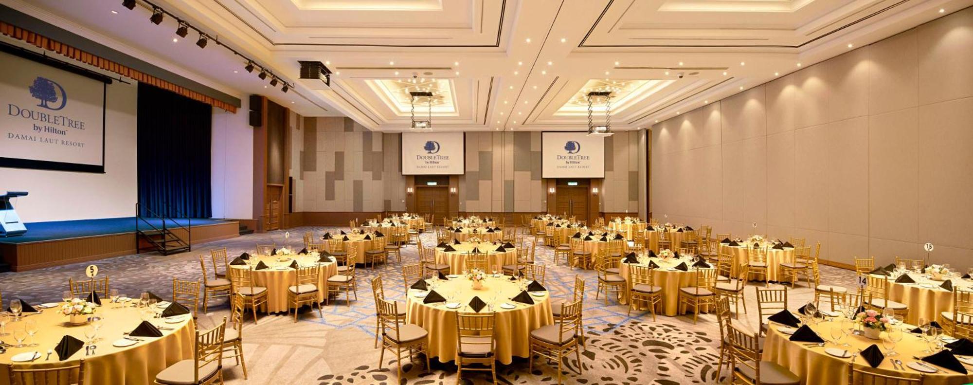 Doubletree By Hilton Damai Laut Hotel Lumut Kültér fotó